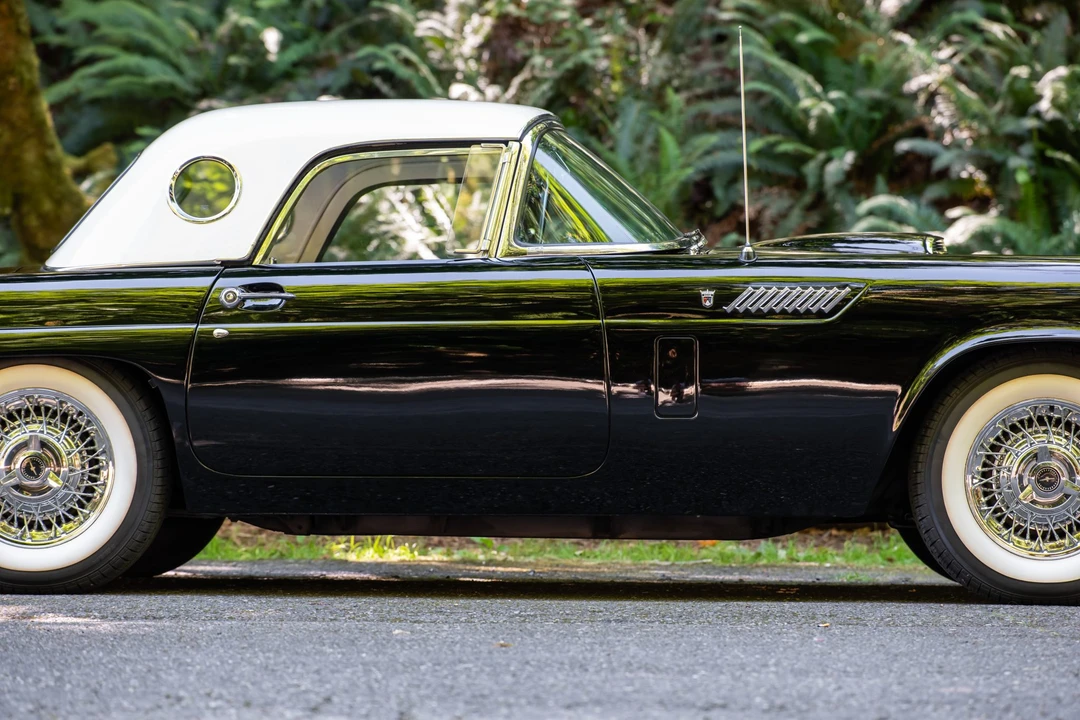 1956 Ford Thunderbird 1st Gen - Image 29 of 31