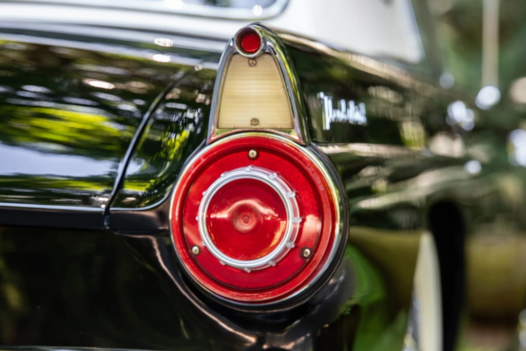1956 Ford Thunderbird 1st Gen - Image 28 of 31