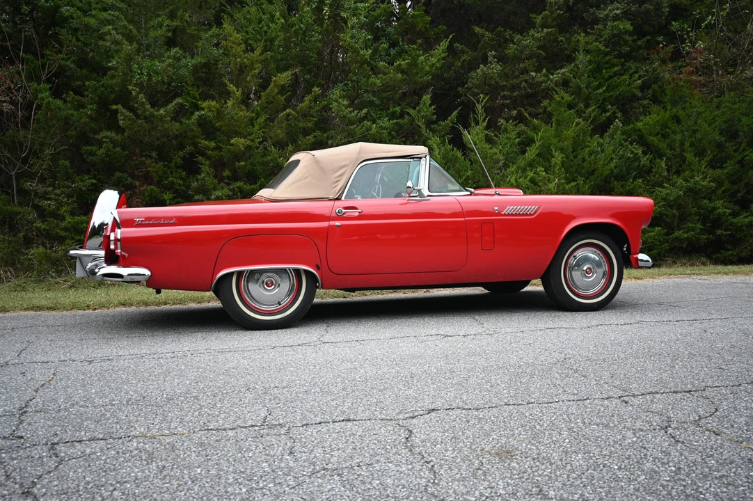 1956 Ford Thunderbird 1st Gen - Image 28 of 31