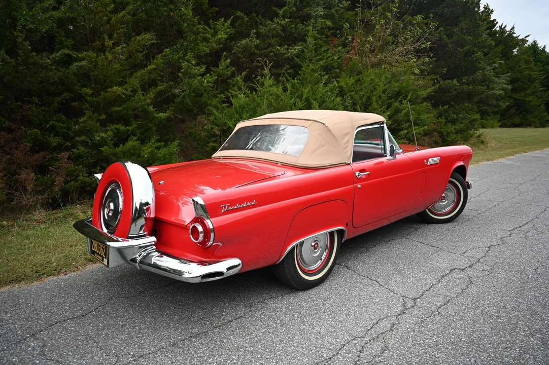 1956 Ford Thunderbird 1st Gen - Image 26 of 31