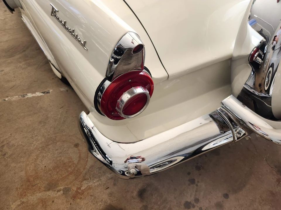 1956 Ford Thunderbird 1st Gen - Image 21 of 31