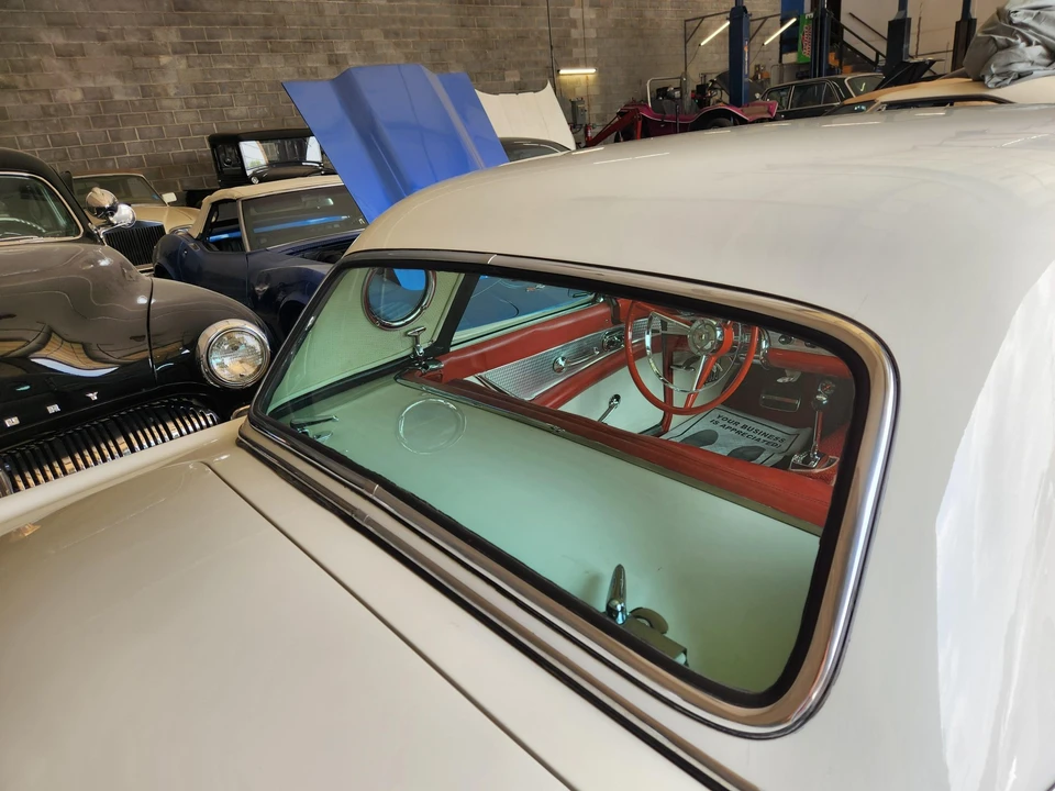 1956 Ford Thunderbird 1st Gen - Image 28 of 31