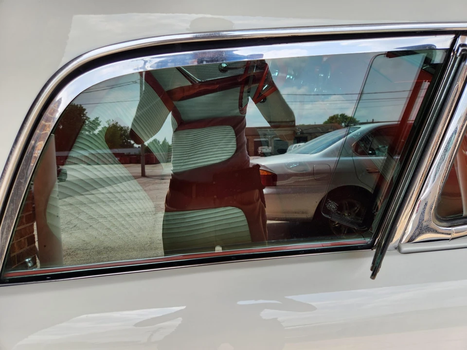 1956 Ford Thunderbird 1st Gen - Image 27 of 31