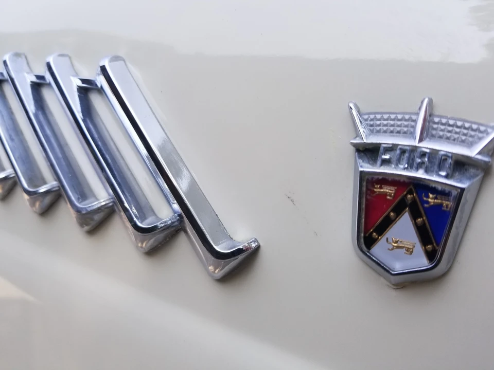 1956 Ford Thunderbird 1st Gen - Image 21 of 31