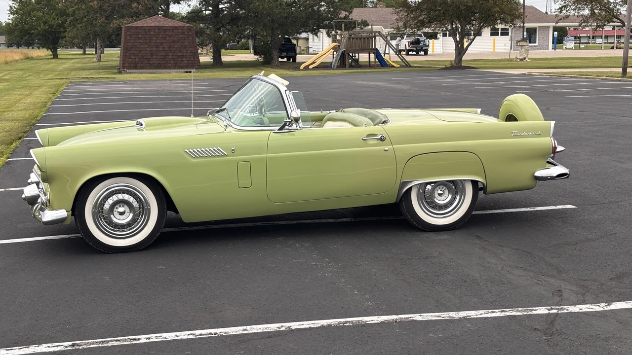1956 Ford Thunderbird 1st Gen - Image 13 of 31