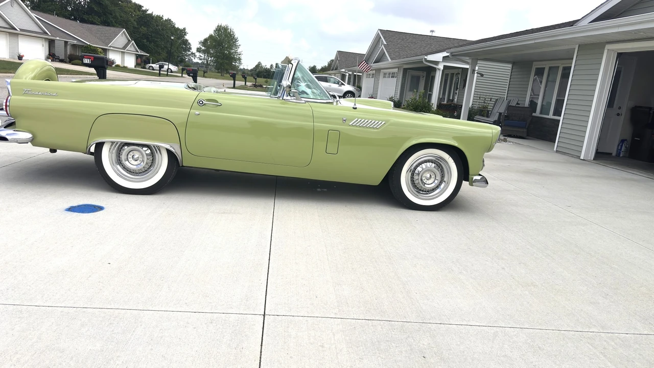 1956 Ford Thunderbird 1st Gen - Image 24 of 31