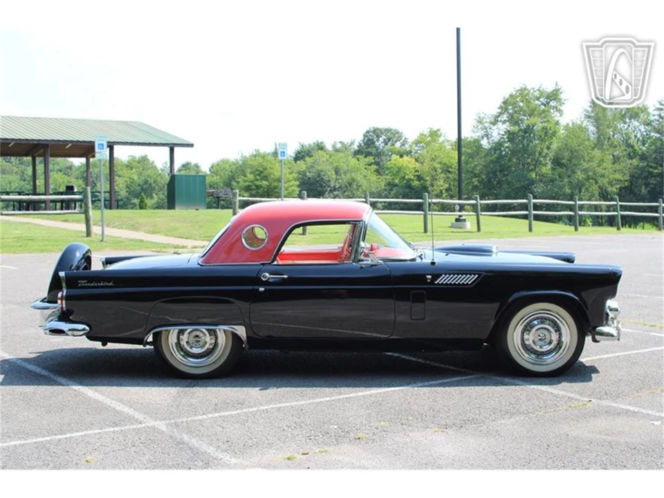 1956 Ford Thunderbird 1st Gen - Image 19 of 31