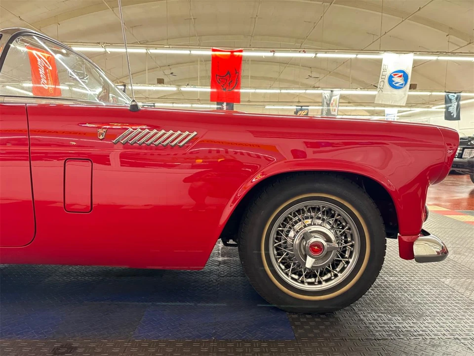 1956 Ford Thunderbird 1st Gen - Image 26 of 31