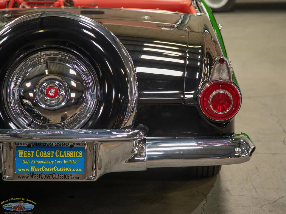 1956 Ford Thunderbird 1st Gen - Image 20 of 31