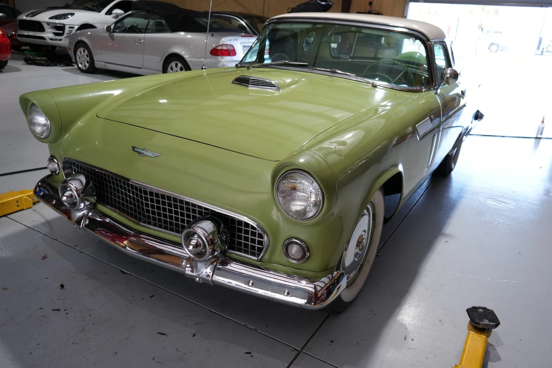1956 Ford Thunderbird 1st Gen - Image 28 of 31