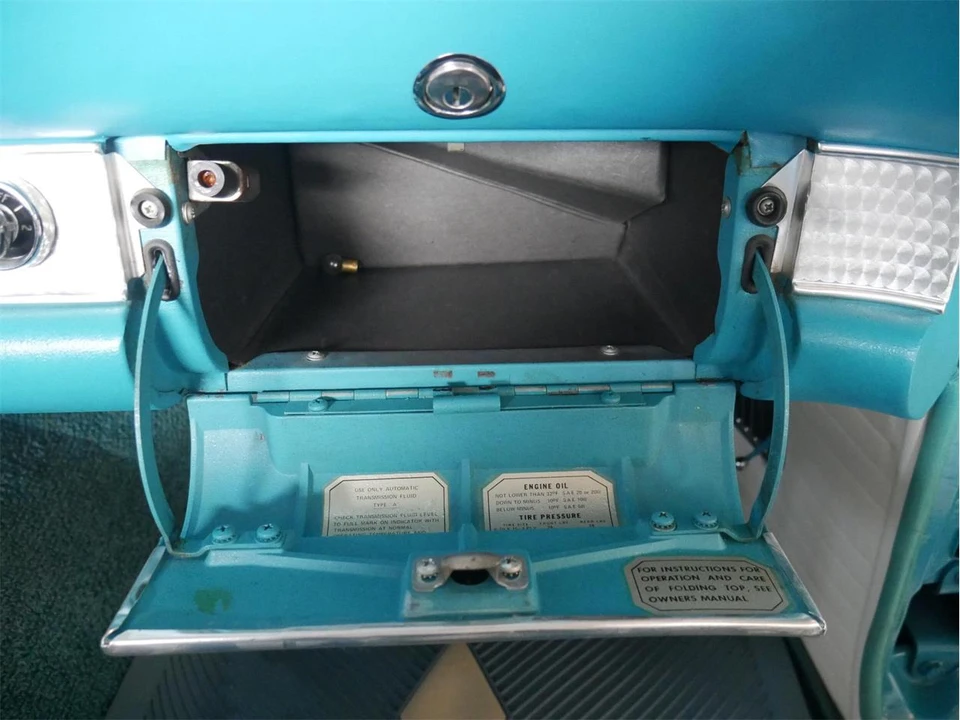 1956 Ford Thunderbird 1st Gen - Image 26 of 31
