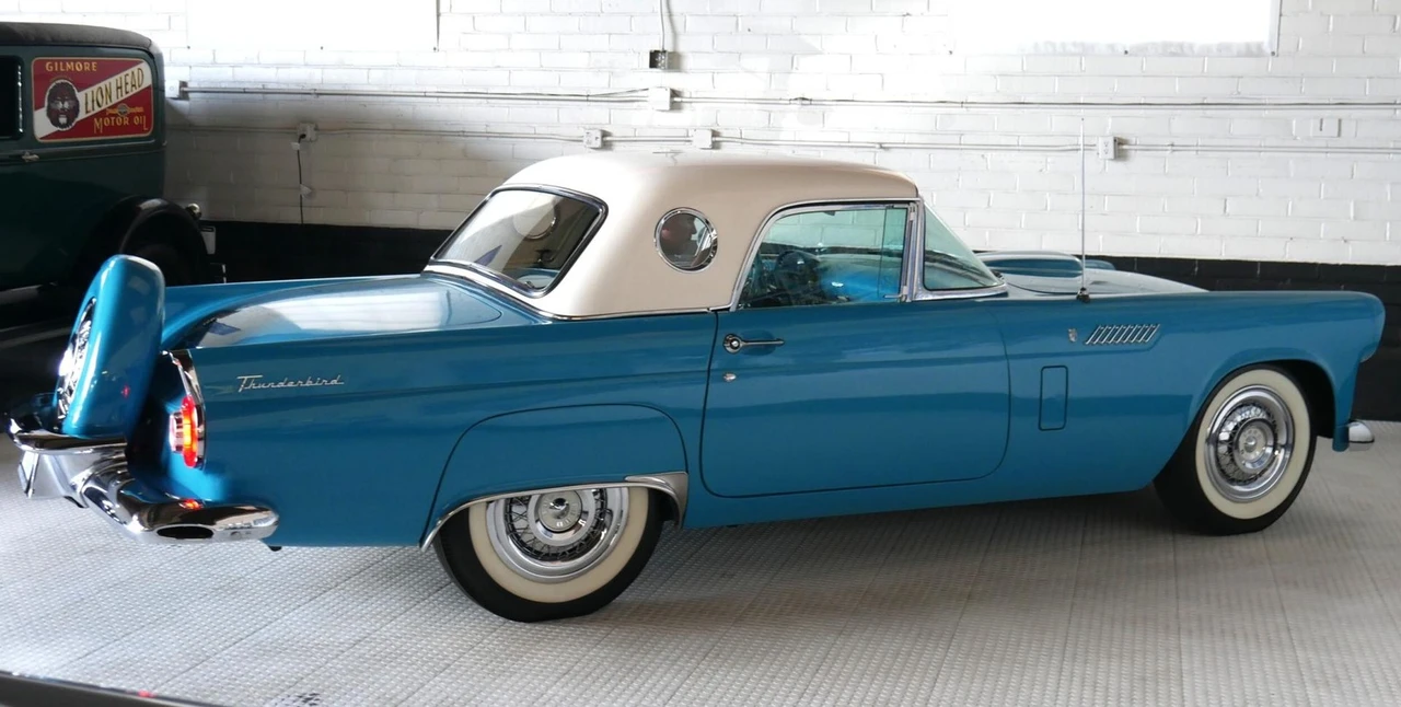 1956 Ford Thunderbird 1st Gen - Image 25 of 31