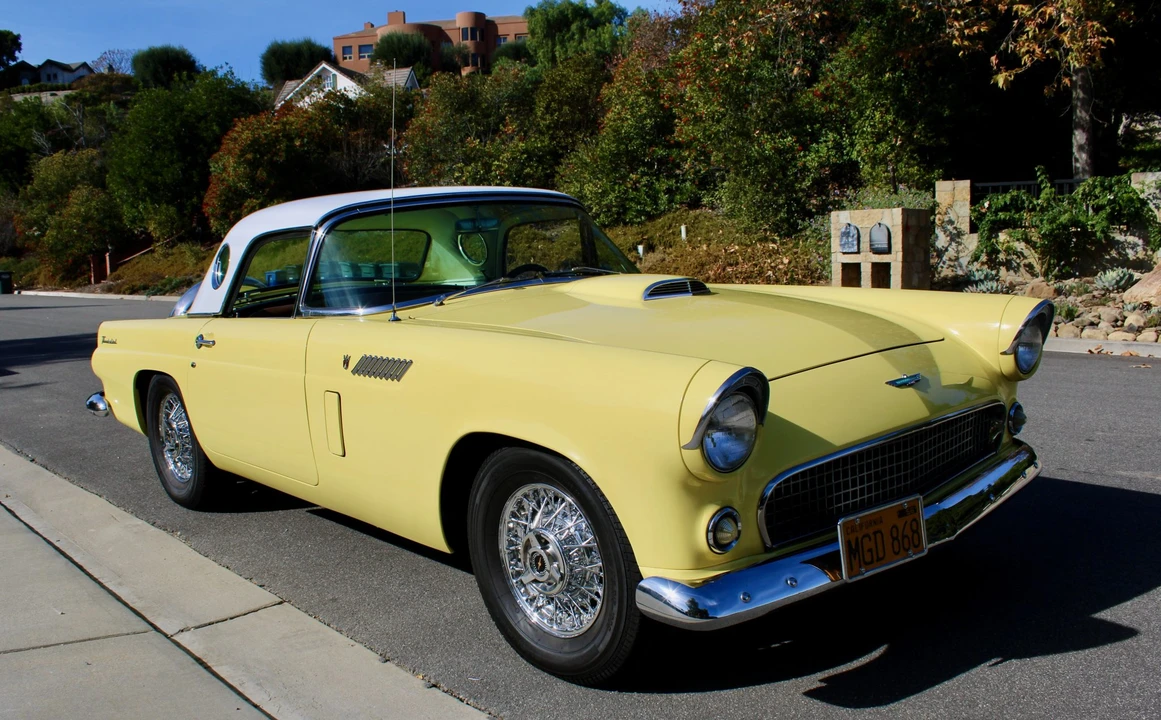 1956 Ford Thunderbird 1st Gen - Image 19 of 31