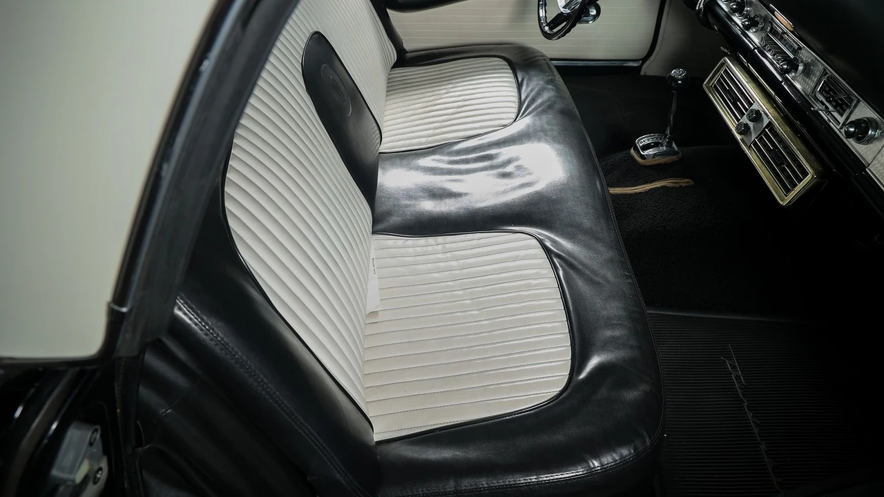 1956 Ford Thunderbird 1st Gen - Image 29 of 31