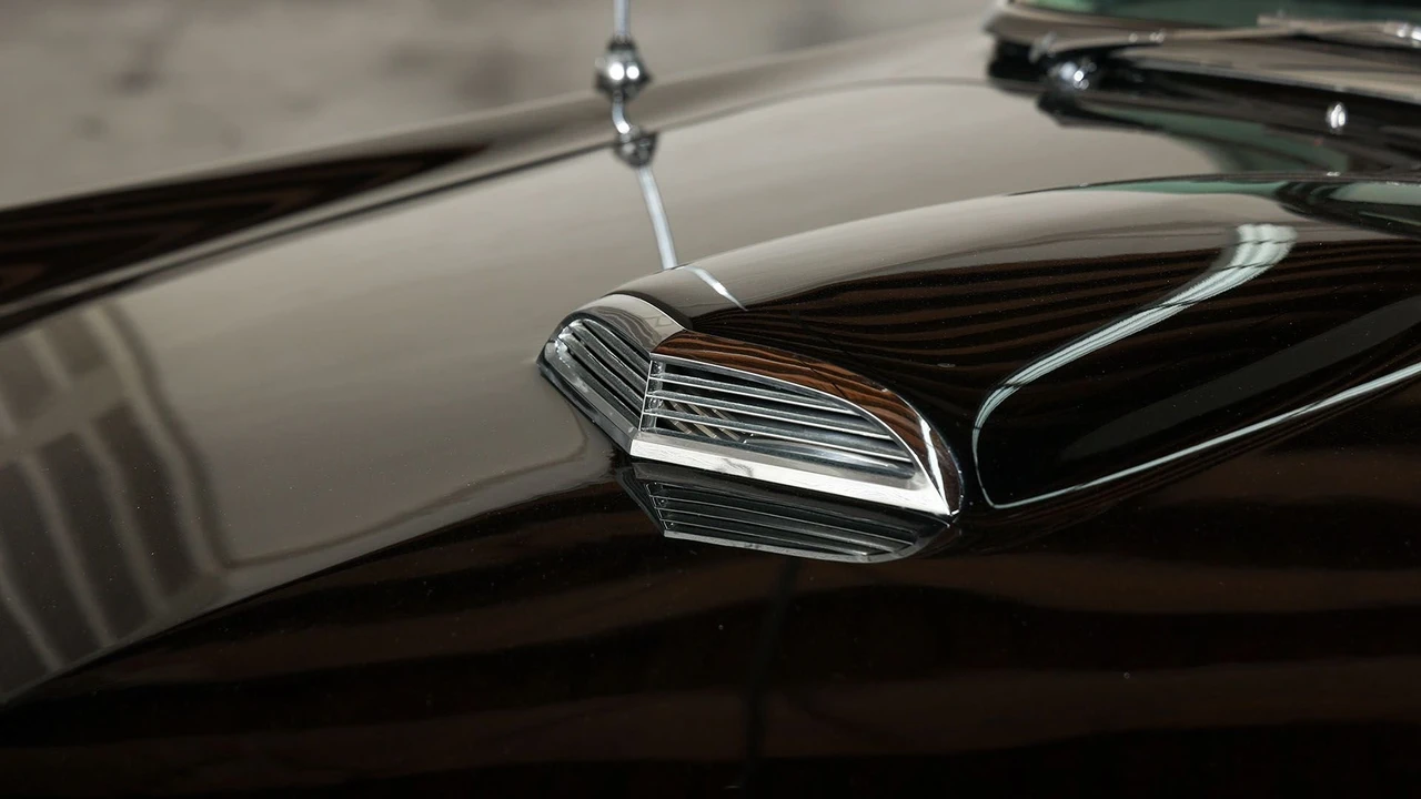 1956 Ford Thunderbird 1st Gen - Image 11 of 31