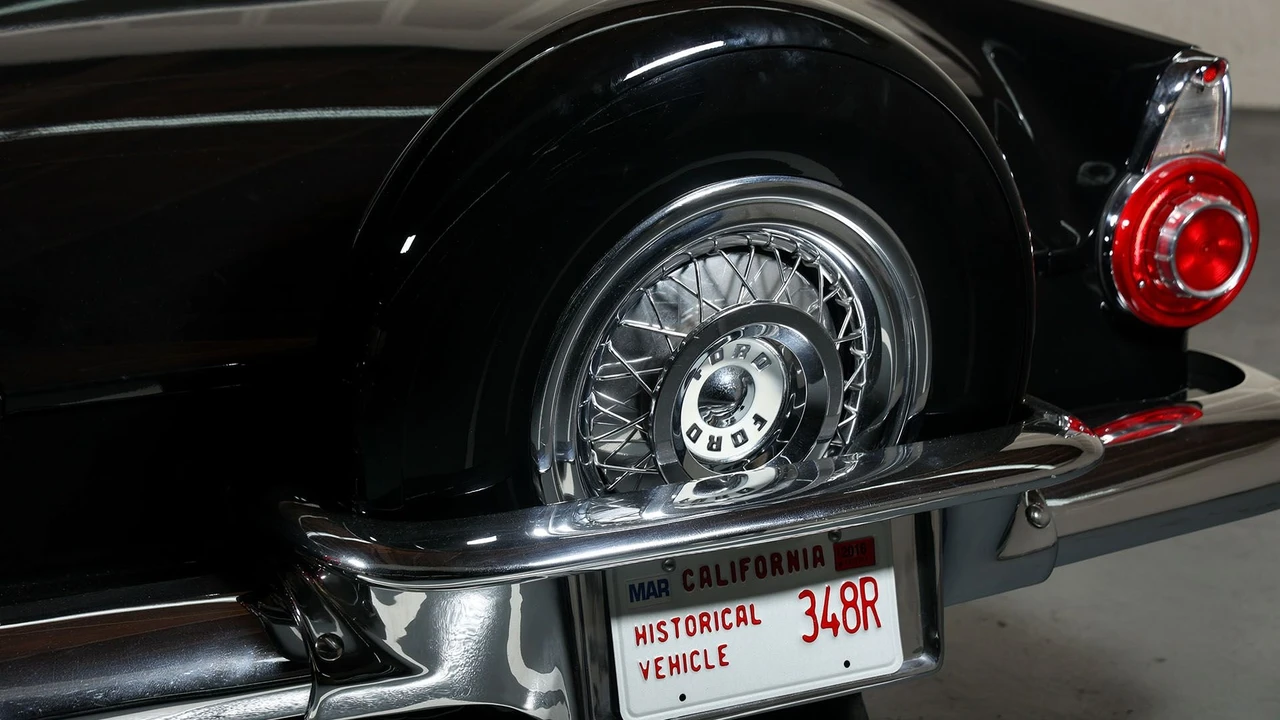 1956 Ford Thunderbird 1st Gen - Image 15 of 31