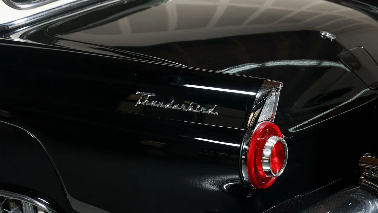 1956 Ford Thunderbird 1st Gen - Image 16 of 31