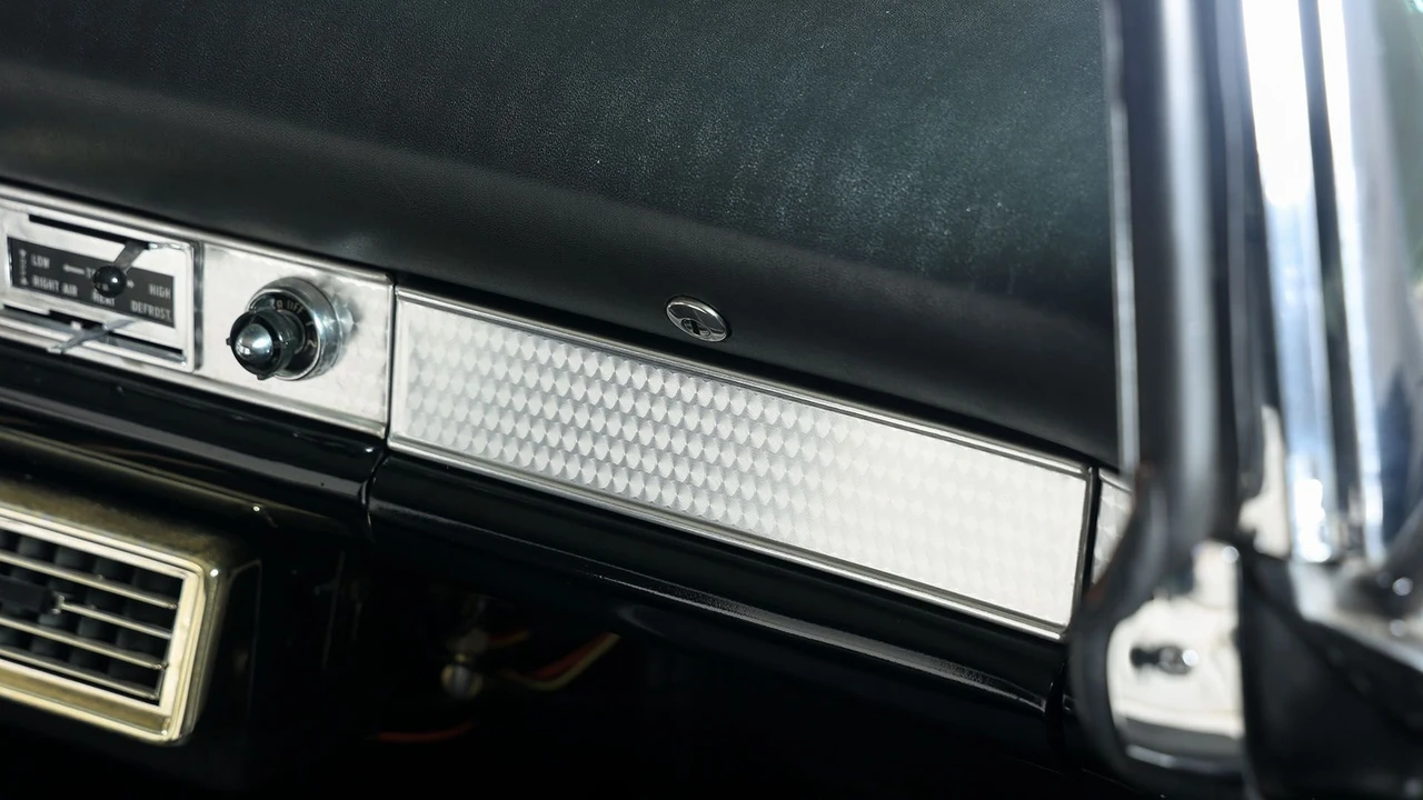 1956 Ford Thunderbird 1st Gen - Image 25 of 31