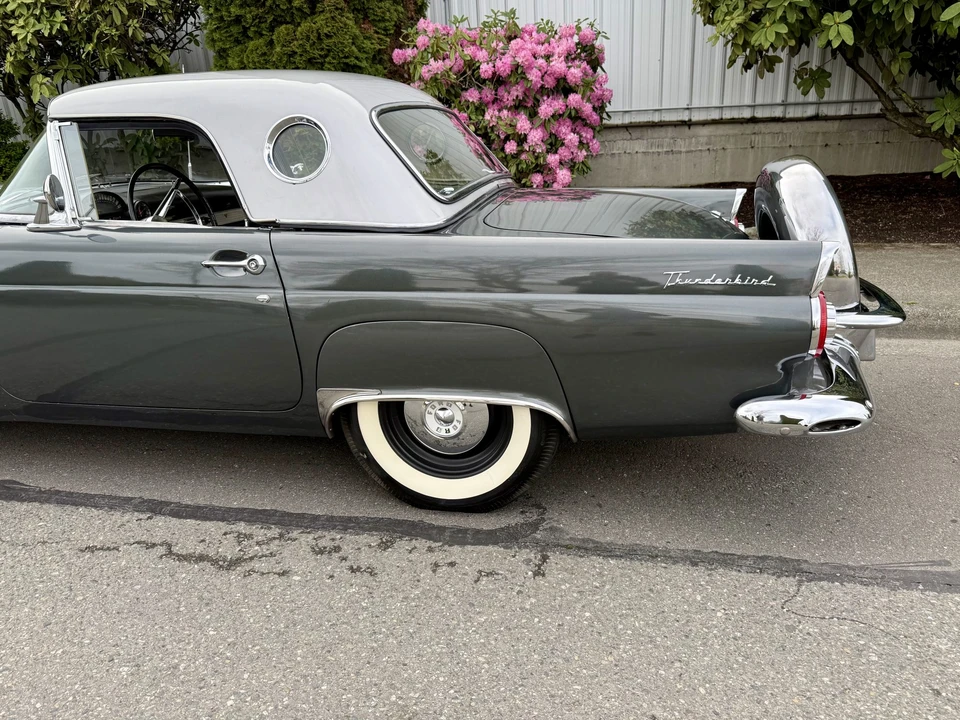 1956 Ford Thunderbird 1st Gen - Image 26 of 31