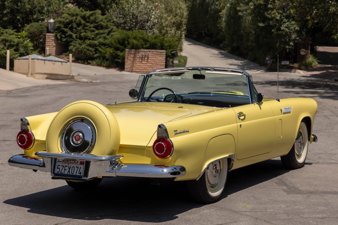 1956 Ford Thunderbird 1st Gen - Image 26 of 31