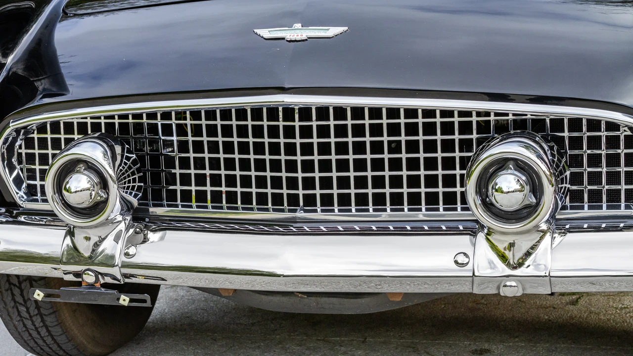 1956 Ford Thunderbird 1st Gen - Image 26 of 31
