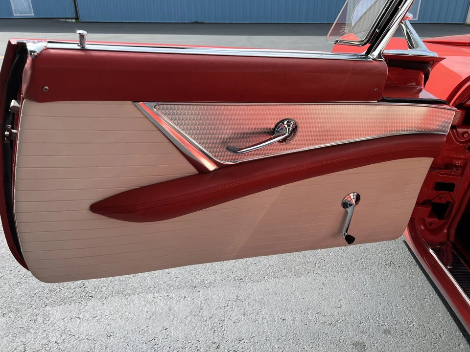 1956 Ford Thunderbird 1st Gen - Image 24 of 31