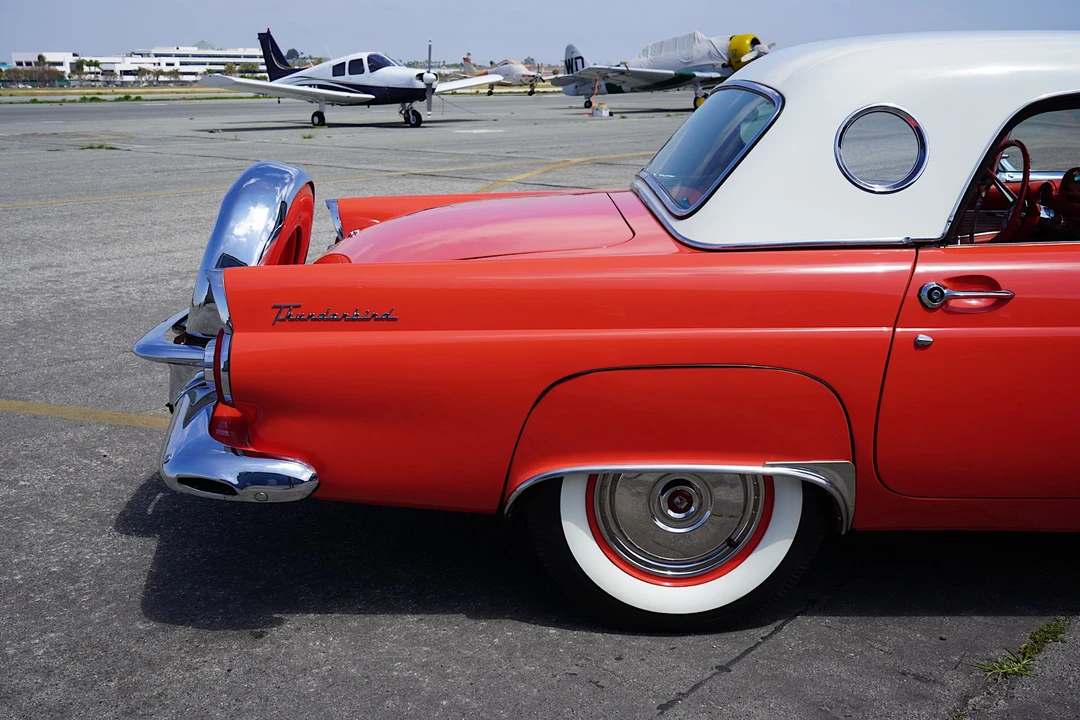 1956 Ford Thunderbird 1st Gen - Image 26 of 31