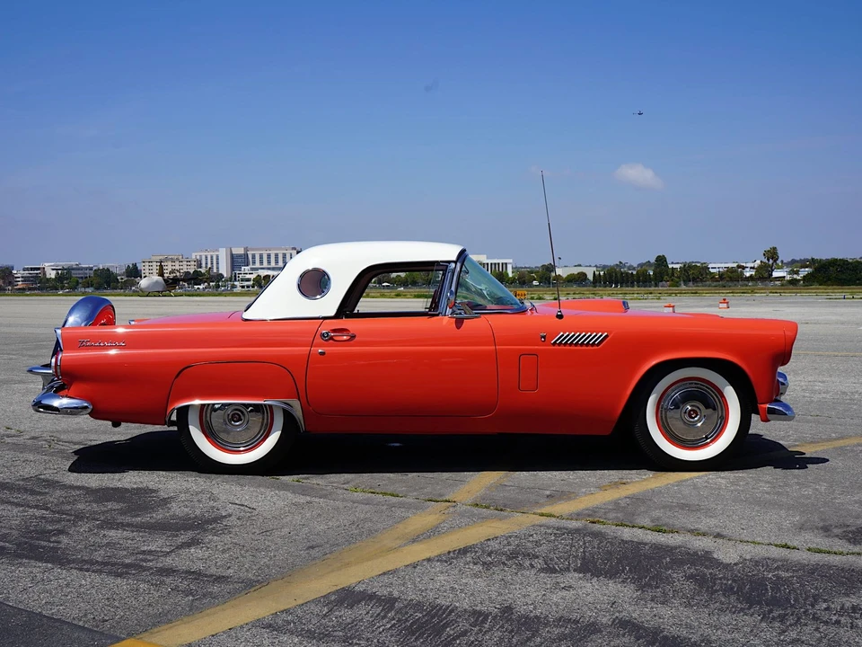 1956 Ford Thunderbird 1st Gen - Image 23 of 31