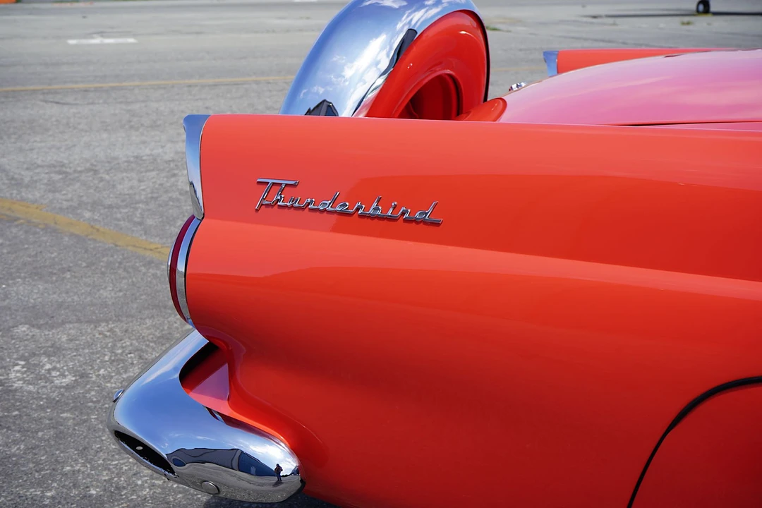 1956 Ford Thunderbird 1st Gen - Image 27 of 31