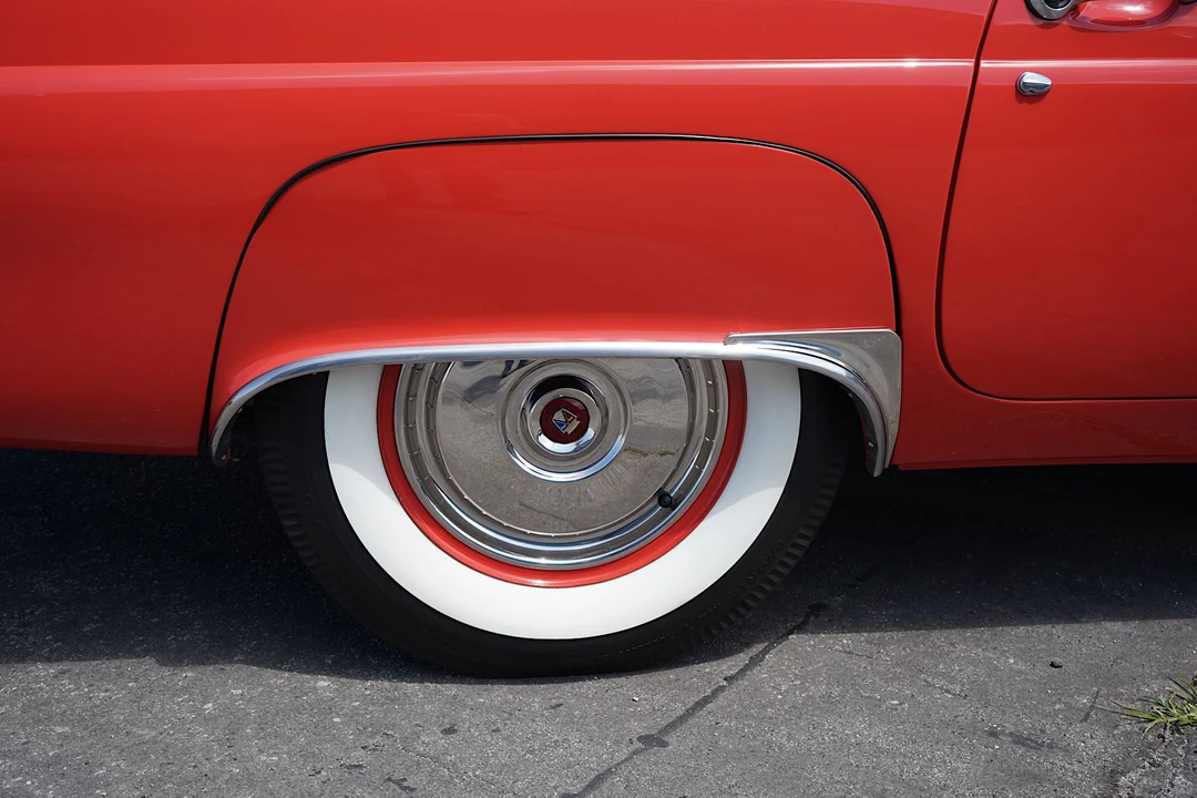 1956 Ford Thunderbird 1st Gen - Image 28 of 31
