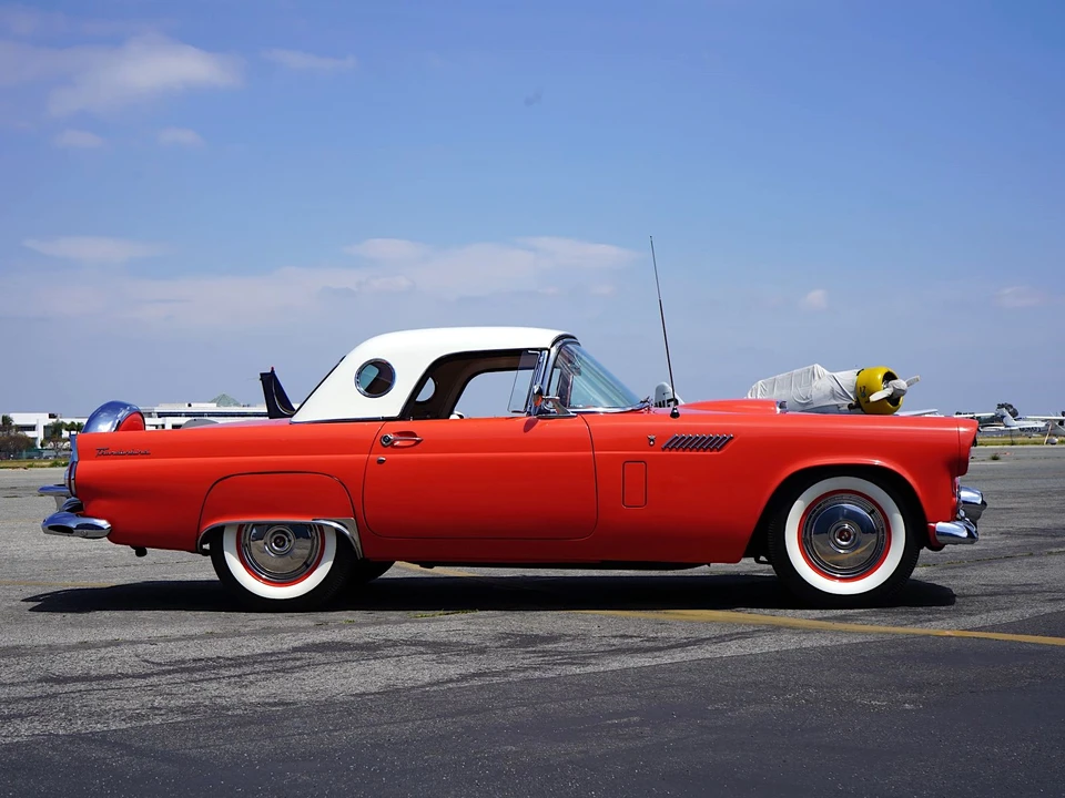 1956 Ford Thunderbird 1st Gen - Image 21 of 31