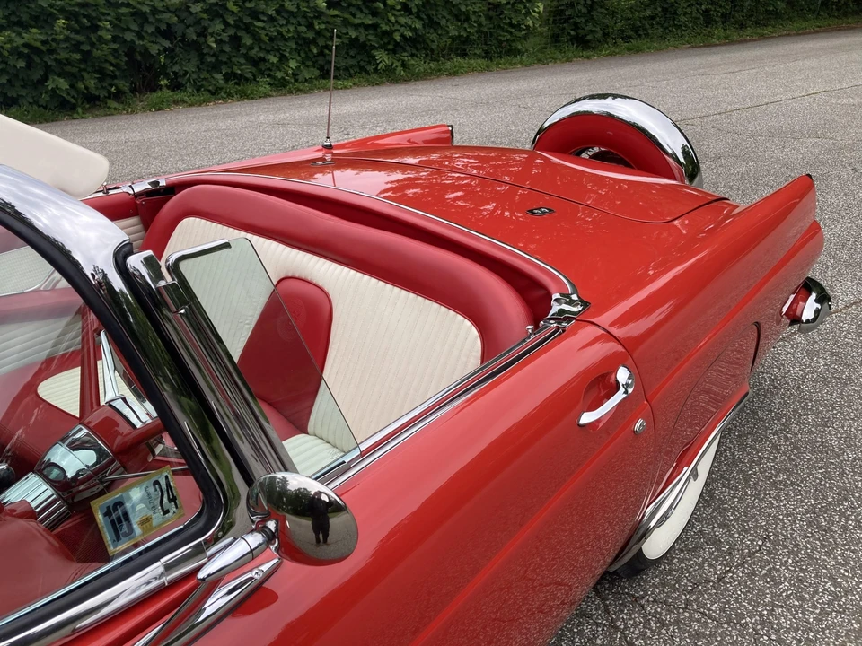 1956 Ford Thunderbird 1st Gen - Image 30 of 31
