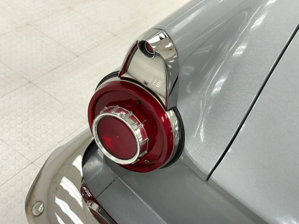 1956 Ford Thunderbird 1st Gen - Image 27 of 31