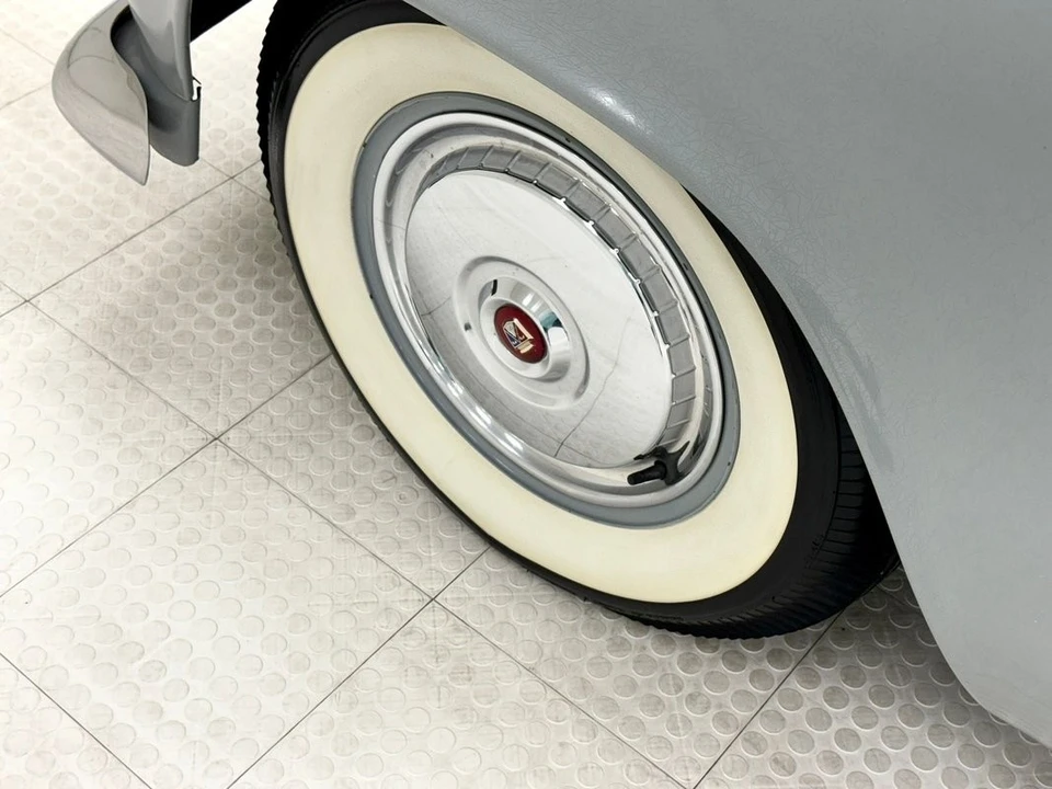 1956 Ford Thunderbird 1st Gen - Image 19 of 31