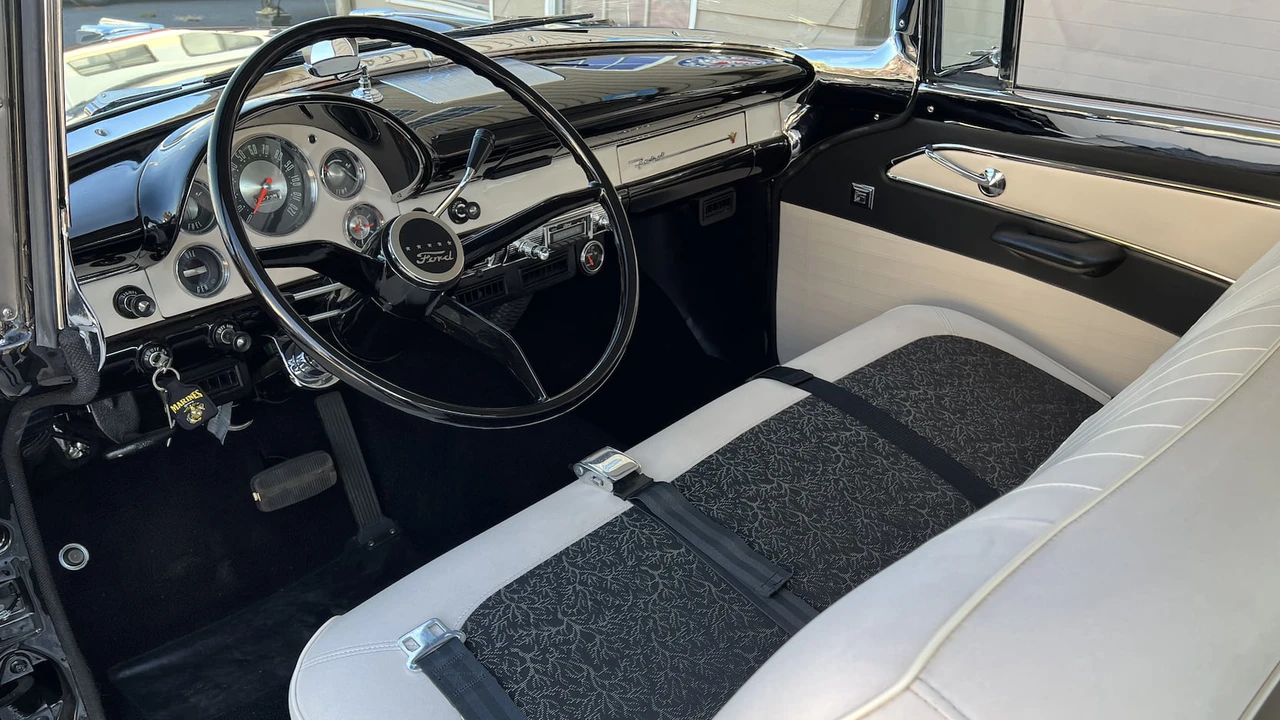 1956 Ford Fairlane 1st Gen - Image 4 of 11