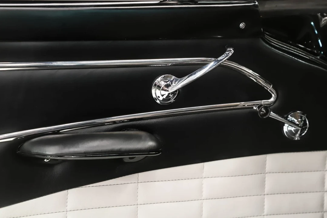 1956 Ford Fairlane 1st Gen - Image 8 of 12