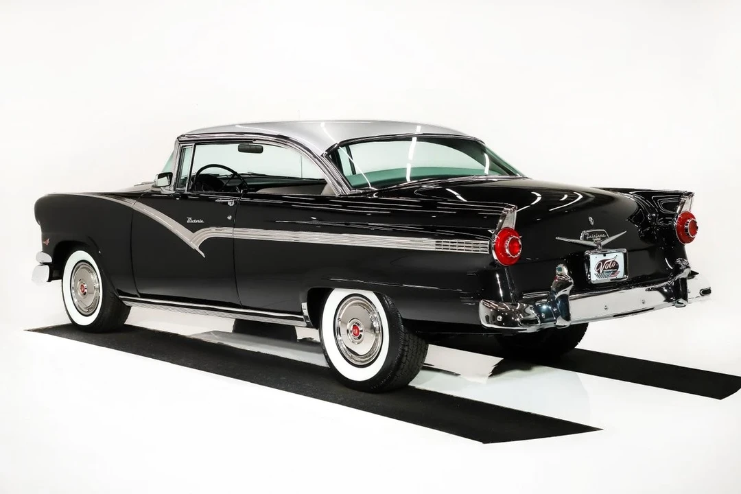 1956 Ford Fairlane 1st Gen - Image 6 of 12