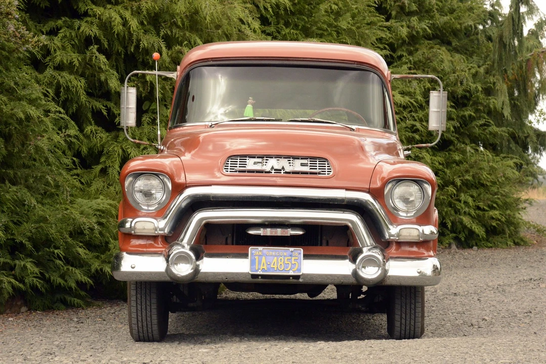 1956 GMC Suburban 4th Gen - Image 2 of 31