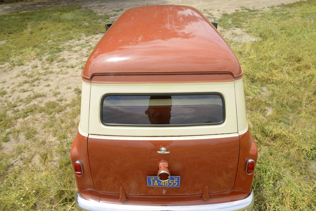 1956 GMC Suburban 4th Gen - Image 10 of 31