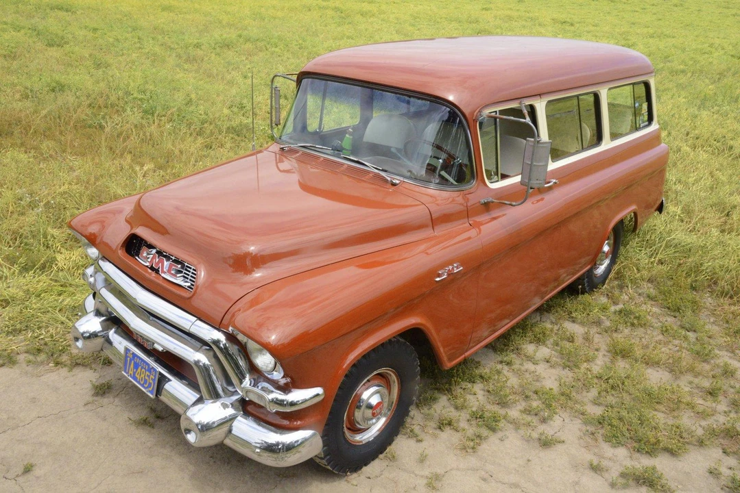 1956 GMC Suburban 4th Gen - Image 3 of 31