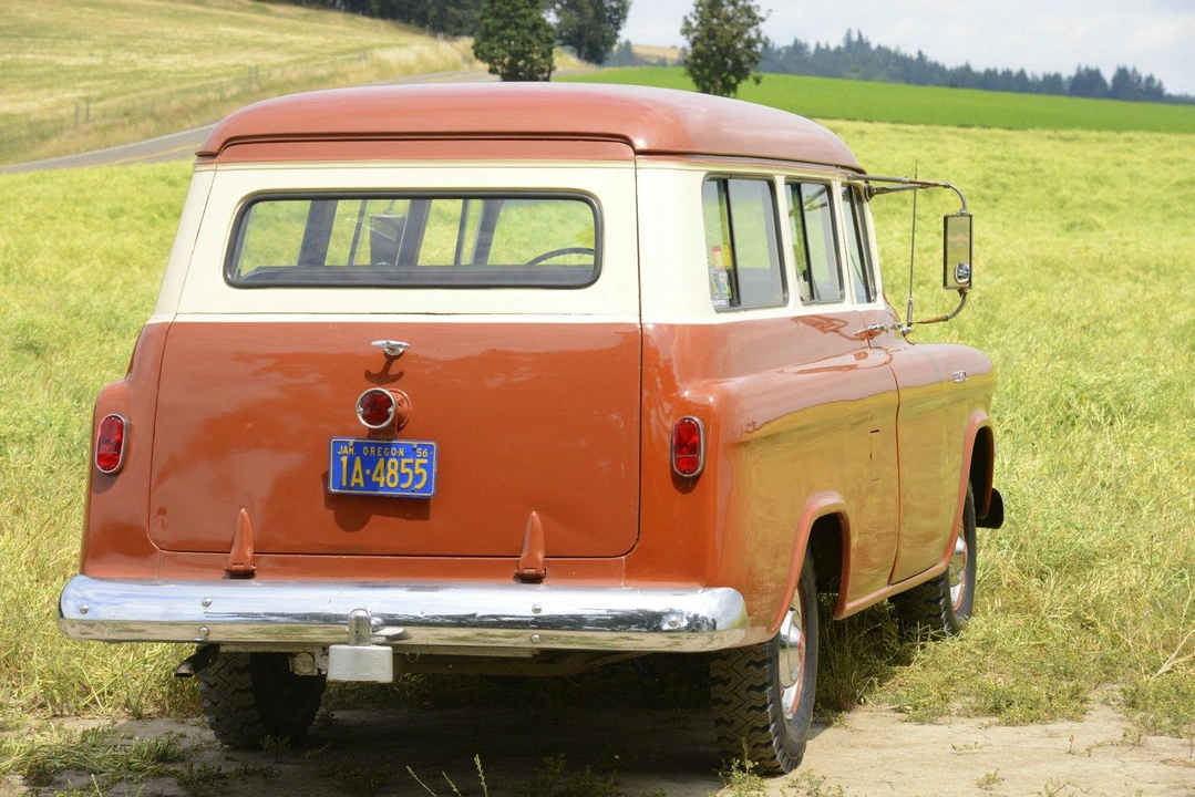 1956 GMC Suburban 4th Gen - Image 12 of 31