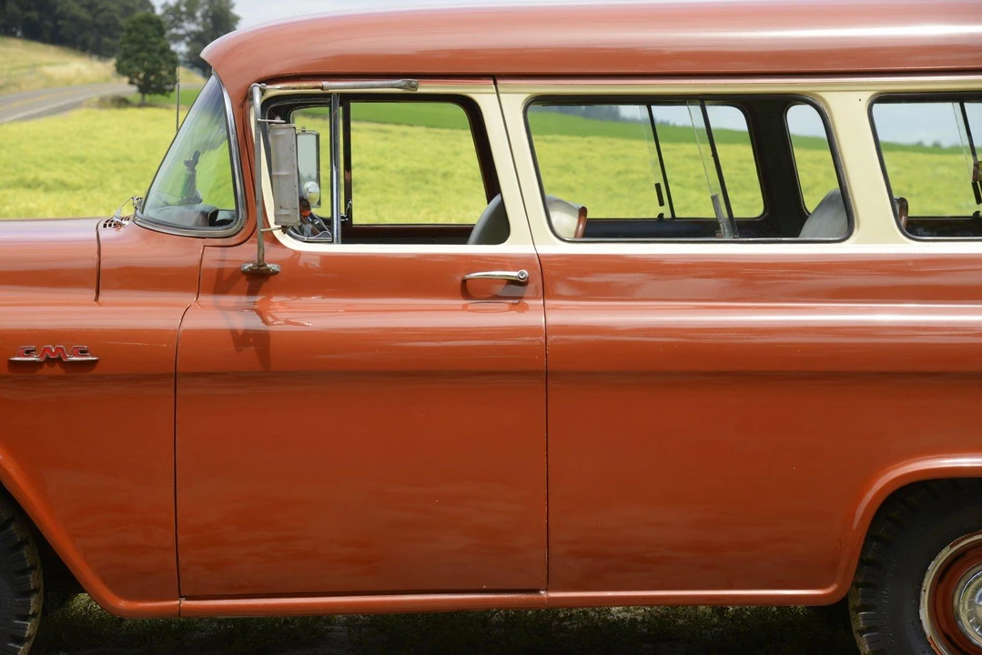 1956 GMC Suburban 4th Gen - Image 29 of 31