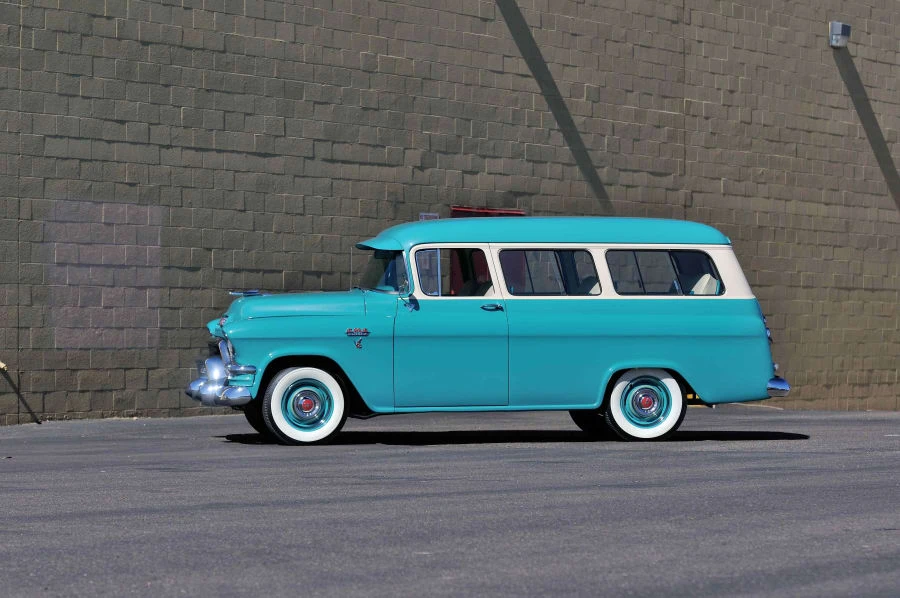 1956 GMC Suburban 4th Gen - Image 2 of 12