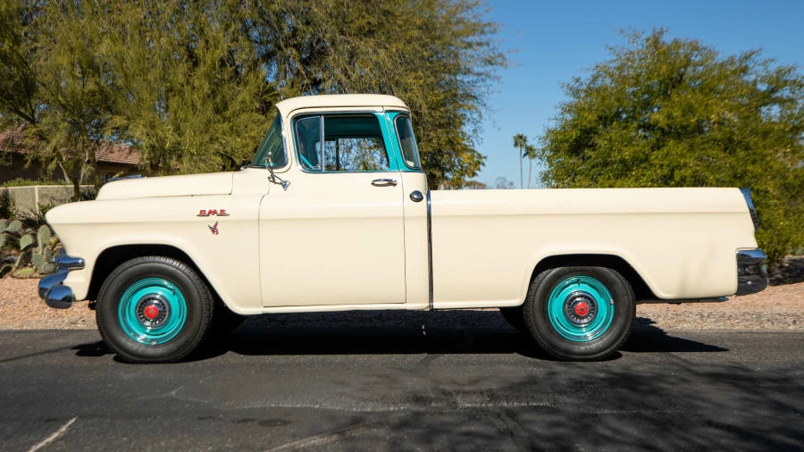 1956 GMC Suburban 4th Gen - Image 8 of 31