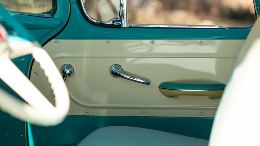 1956 GMC Suburban 4th Gen - Image 29 of 31