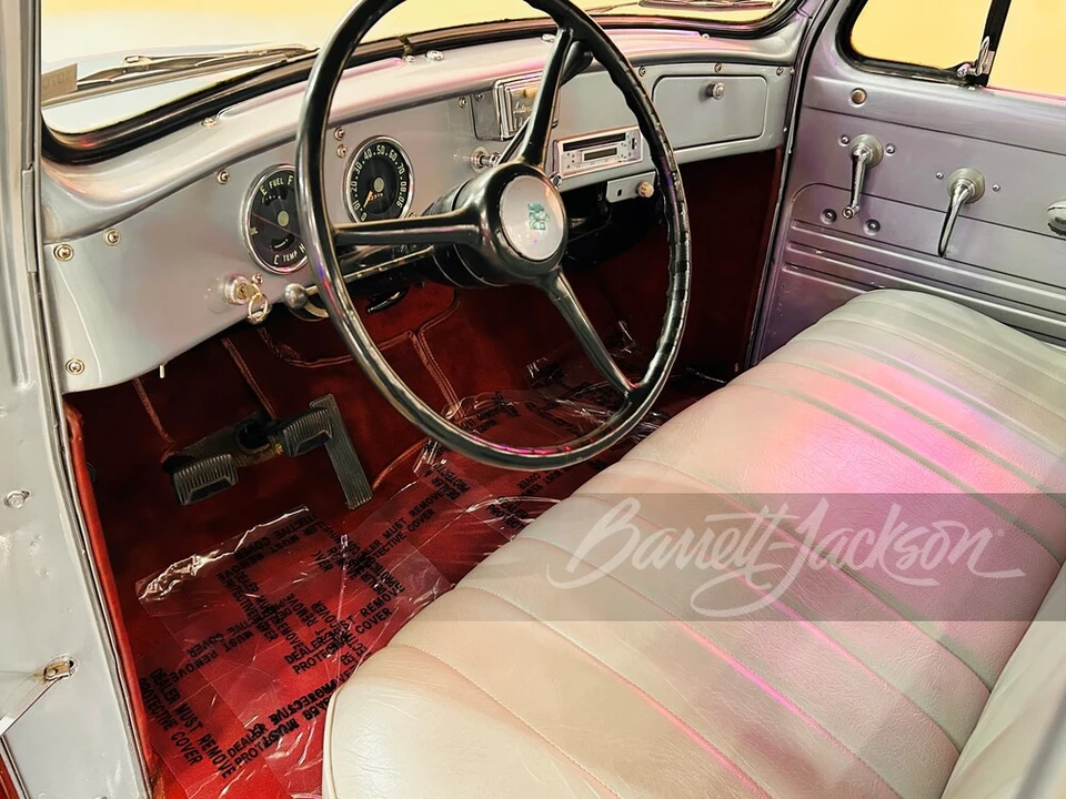 1956 International - Image 4 of 20