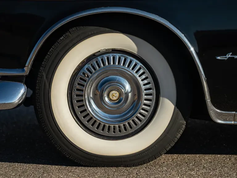 1956 Imperial Crown - Image 22 of 31