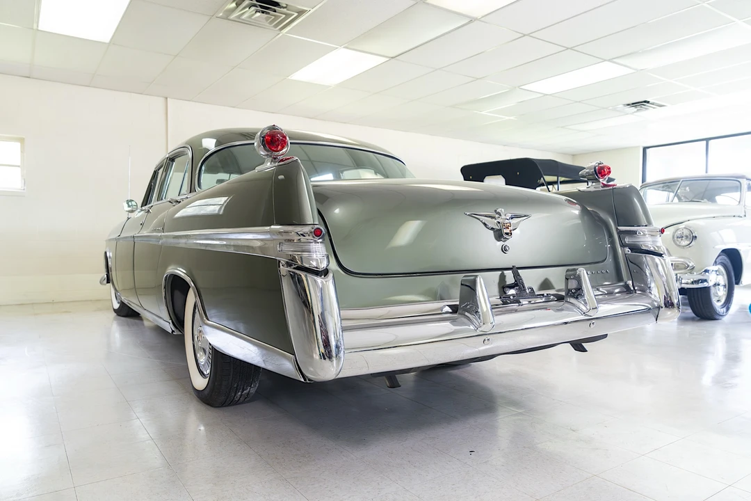 1956 Imperial Crown - Image 6 of 31