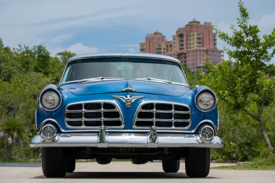 1956 Imperial Crown - Image 4 of 31