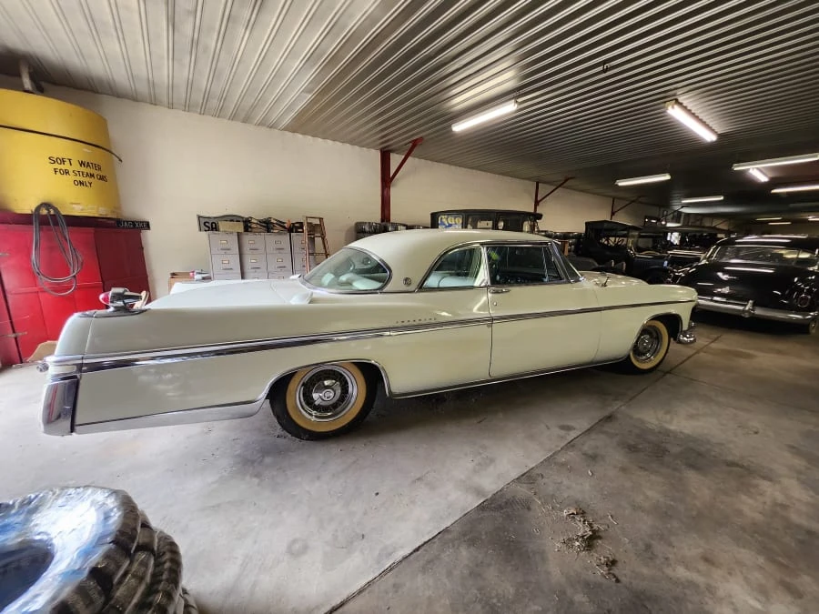 1956 Imperial Crown - Image 17 of 31